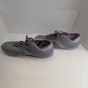 Cheeks Barefoot Fit Body by Tony Little Women's Grey/Purple Shoes Size 9
